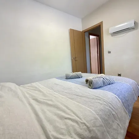 Apartamento En La Urbanizacion El Paraiso Apartment