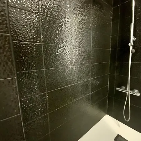 Apartamento En La Urbanizacion El Paraiso Apartment *